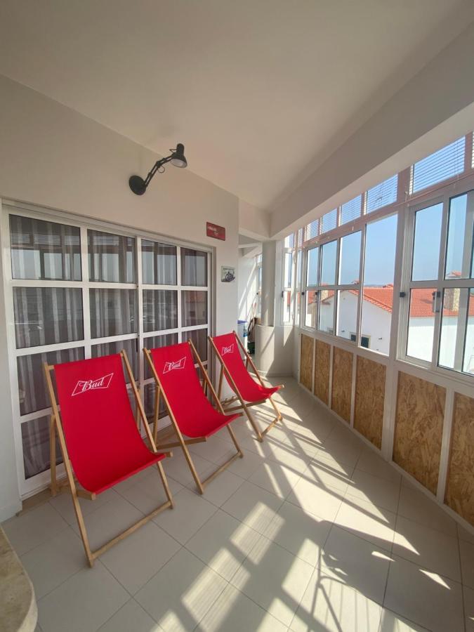 Appartement 6 Personnes Sao Martinho Do Porto Luaran gambar
